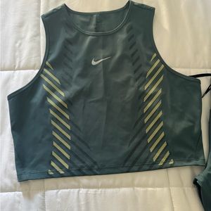 Nike runner 2 piece outfit- teal